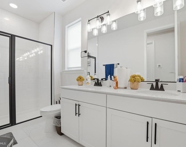 615 Clover Lane - Photo Thumbnail 35