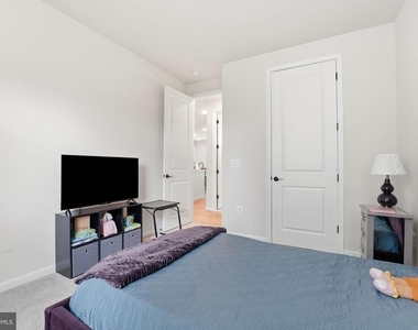 615 Clover Lane - Photo Thumbnail 31