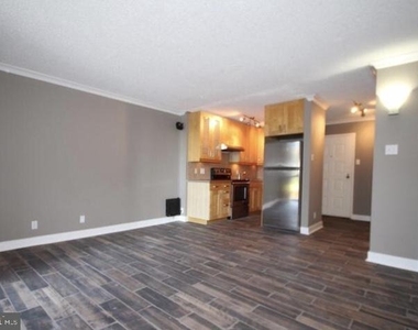 6800 Fleetwood Road - Photo Thumbnail 2