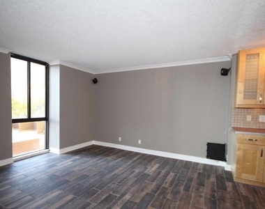 6800 Fleetwood Road - Photo Thumbnail 3