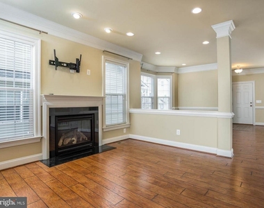 220 Centennial Drive - Photo Thumbnail 4