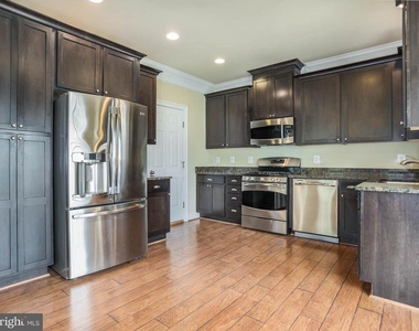 220 Centennial Drive - Photo Thumbnail 3