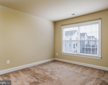 220 Centennial Drive - Photo Thumbnail 13