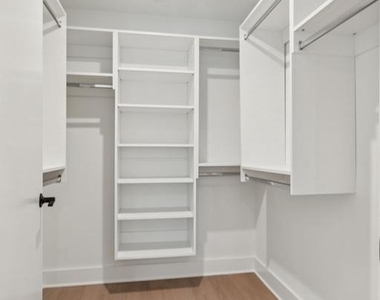 20 W Allens Lane - Photo Thumbnail 13