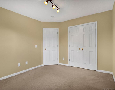 75 Countess Court - Photo Thumbnail 20