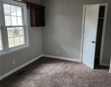 3526 Furman Drive - Photo Thumbnail 6
