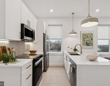20 W Allens Lane - Photo Thumbnail 21