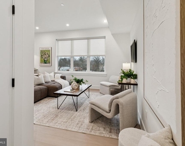 20 W Allens Lane - Photo Thumbnail 1
