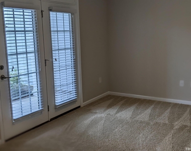 1976 Austin Ridge Parkway - Photo Thumbnail 1