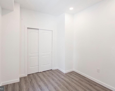 2131 N 8th Street - Photo Thumbnail 7