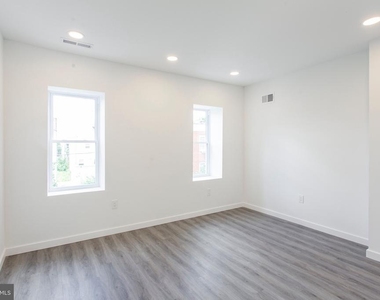 2131 N 8th Street - Photo Thumbnail 11