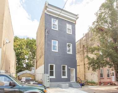 2131 N 8th Street - Photo Thumbnail 17