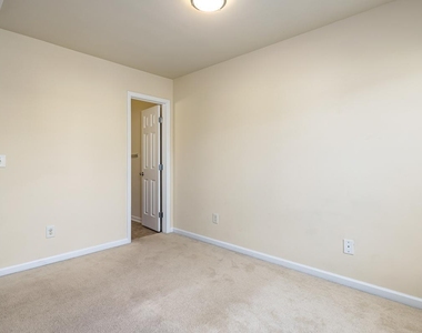 1619 Snowmass Way - Photo Thumbnail 15
