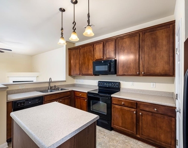 1619 Snowmass Way - Photo Thumbnail 3