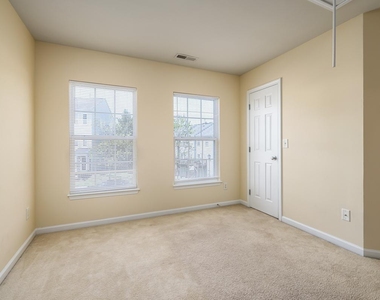 1619 Snowmass Way - Photo Thumbnail 13