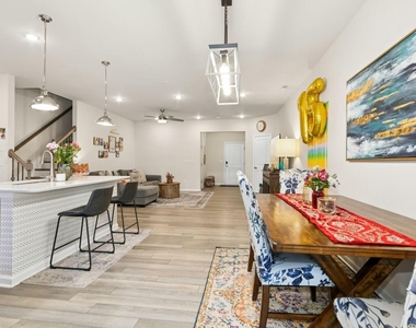 1209 Citadel Avenue - Photo Thumbnail 14