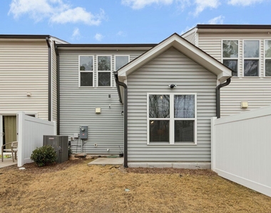 1209 Citadel Avenue - Photo Thumbnail 27
