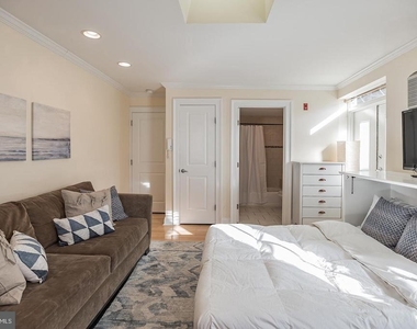 1716 Pine Street - Photo Thumbnail 16