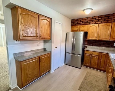 4703 St Denis Drive - Photo Thumbnail 6