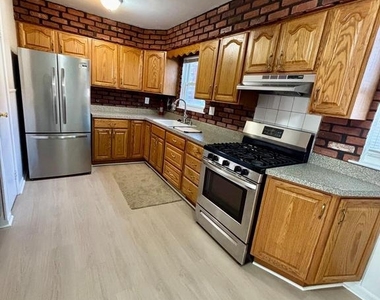 4703 St Denis Drive - Photo Thumbnail 7