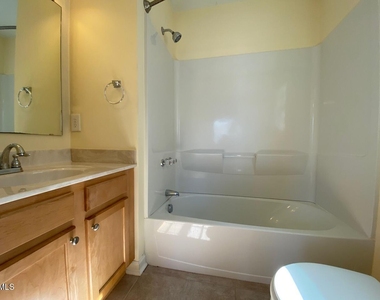 2513 Bay Harbor Drive - Photo Thumbnail 16