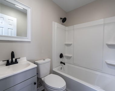 1001 S Layton Avenue - Photo Thumbnail 13