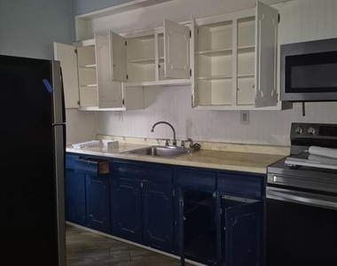 5016 Newhall Street - Photo Thumbnail 3