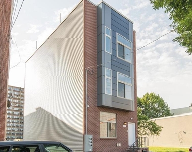 1251 N 15th Street - Photo Thumbnail 1