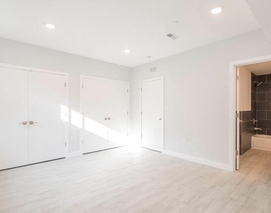 1251 N 15th Street - Photo Thumbnail 13