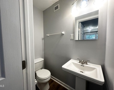 4808 Blue Bird Court - Photo Thumbnail 6