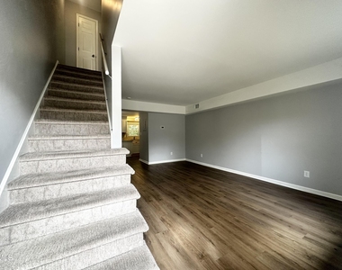4808 Blue Bird Court - Photo Thumbnail 1