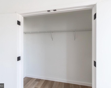 5758 Spruce Street - Photo Thumbnail 18