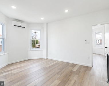5758 Spruce Street - Photo Thumbnail 8
