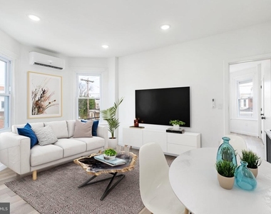 5758 Spruce Street - Photo Thumbnail 3