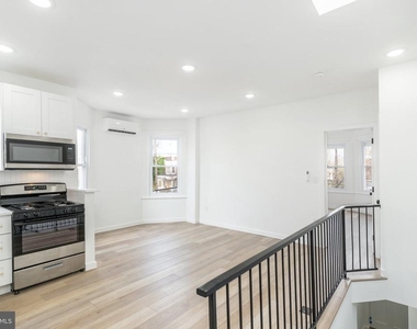 5758 Spruce Street - Photo Thumbnail 2