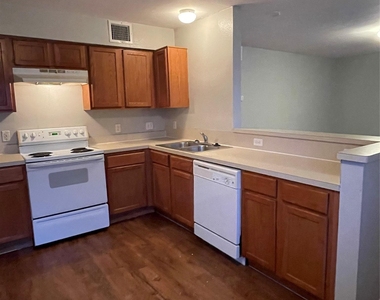 7206 Twin Crest Dr - Photo Thumbnail 1
