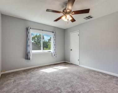6719 Timberhill Dr - Photo Thumbnail 8