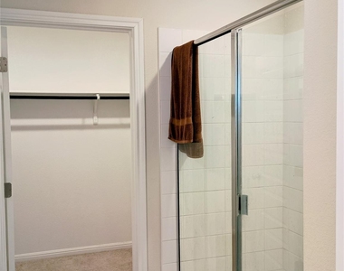 10615 Ridan Way - Photo Thumbnail 13