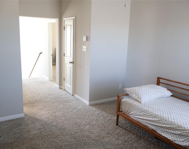 11500 Maple Leaf Way - Photo Thumbnail 26
