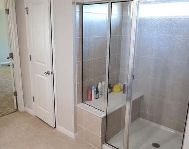 11500 Maple Leaf Way - Photo Thumbnail 21