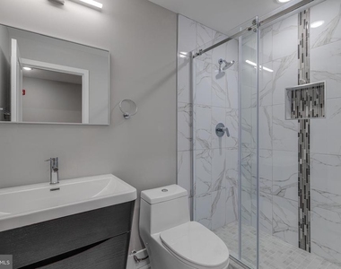 2113 W Master Street - Photo Thumbnail 16