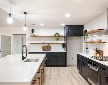 2508 Aldford Dr - Photo Thumbnail 8