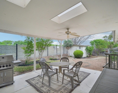 1300 Leah Ln - Photo Thumbnail 34