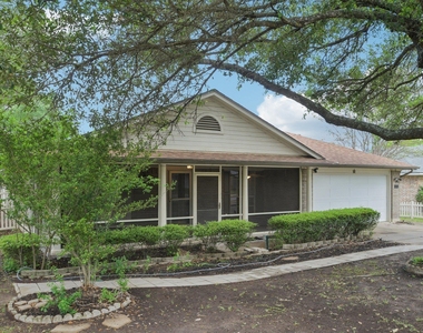 1300 Leah Ln - Photo Thumbnail 2