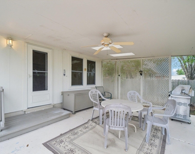 1300 Leah Ln - Photo Thumbnail 33