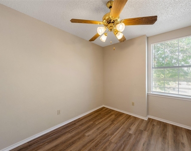 1717 Parkfield Cv - Photo Thumbnail 12