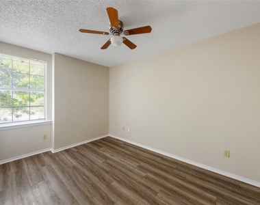 1717 Parkfield Cv - Photo Thumbnail 14