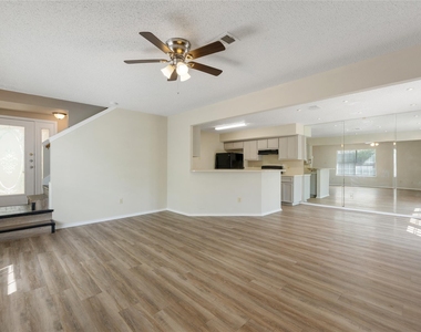 1717 Parkfield Cv - Photo Thumbnail 5