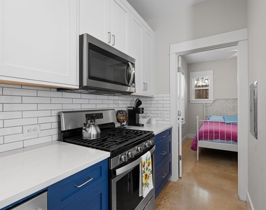 1809 Chestnut Ave - Photo Thumbnail 6