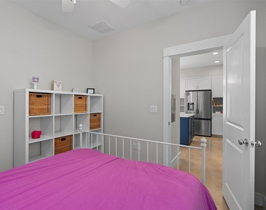 1809 Chestnut Ave - Photo Thumbnail 8